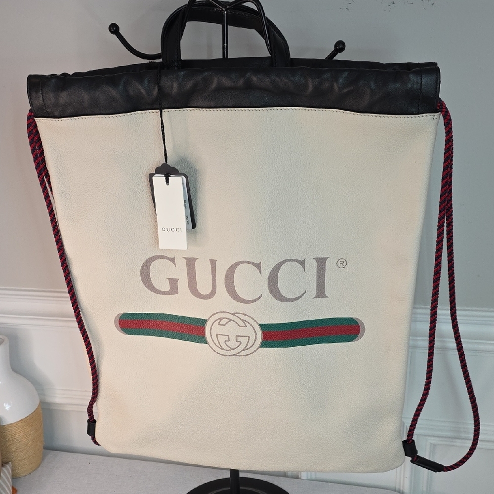 Gucci Drawstring Leather Backpack & Pouch